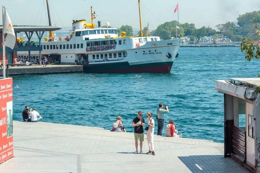 Karaköy İskelesi Çevresi